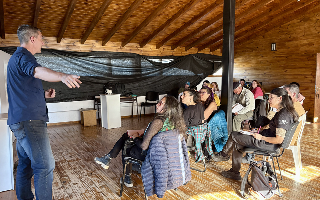 Villa Pehuenia Moquehue impulsa la formación de anfitriones conscientes del entorno